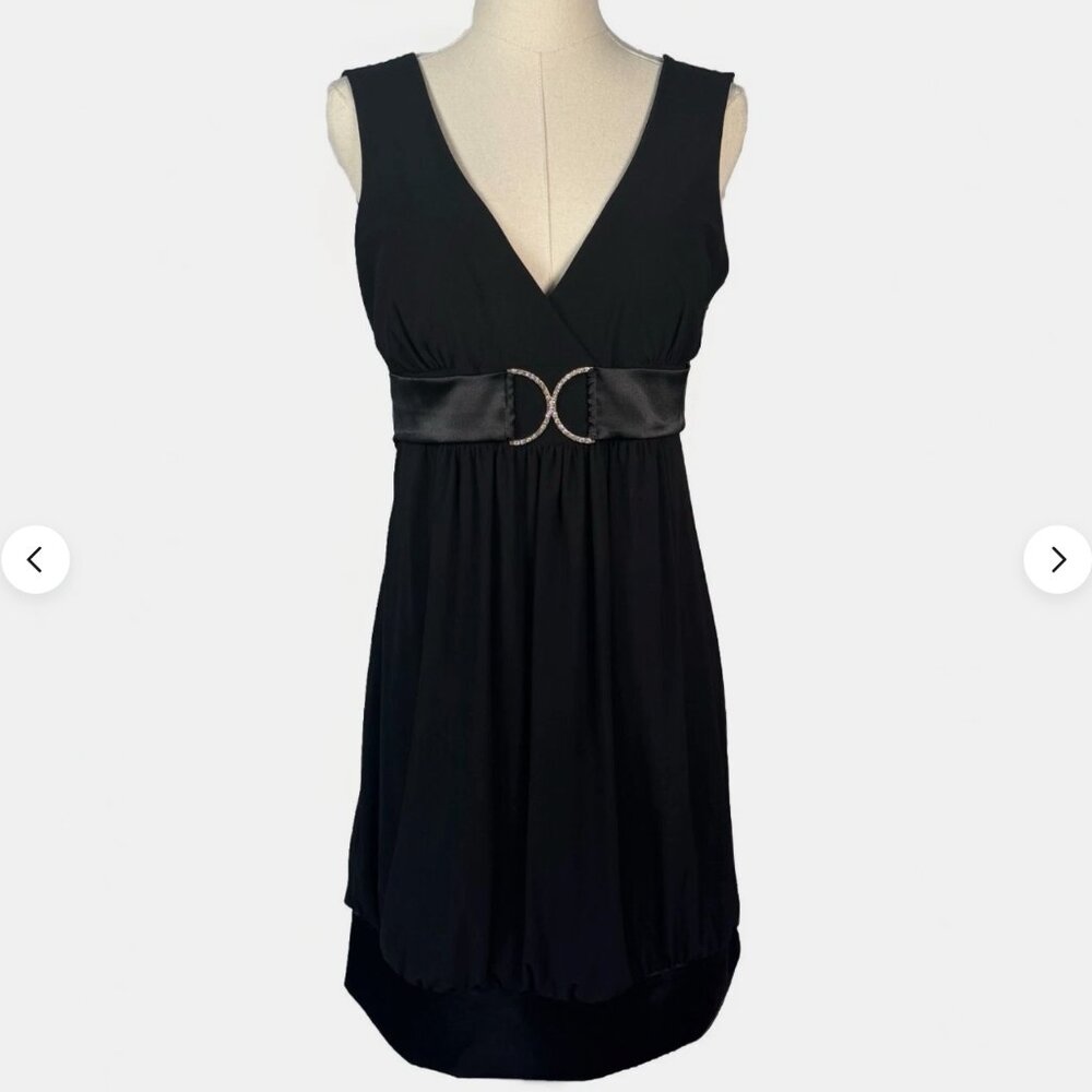 (XL) TABOO Black Front & Back V Neck Banded Waist & Bottom Hem Rhinestone & Bow